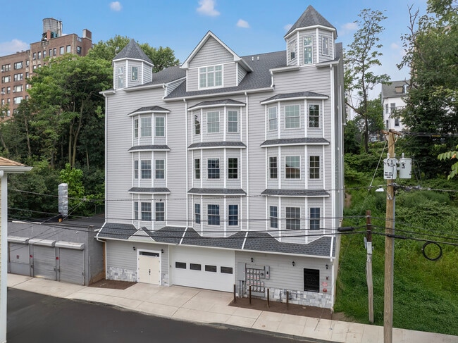 Front Elevation - Woodside Heights Rental