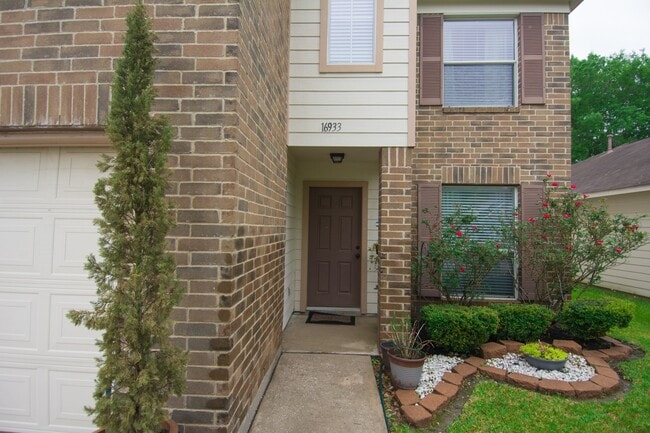 Photo - 16933 Scenic Knoll