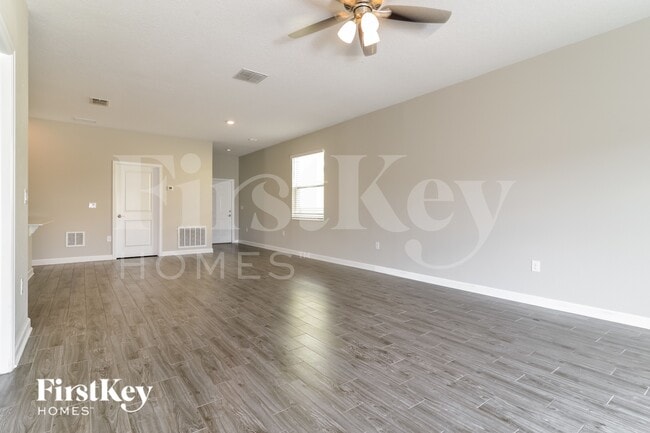 Photo - 1320 Oak Crest St