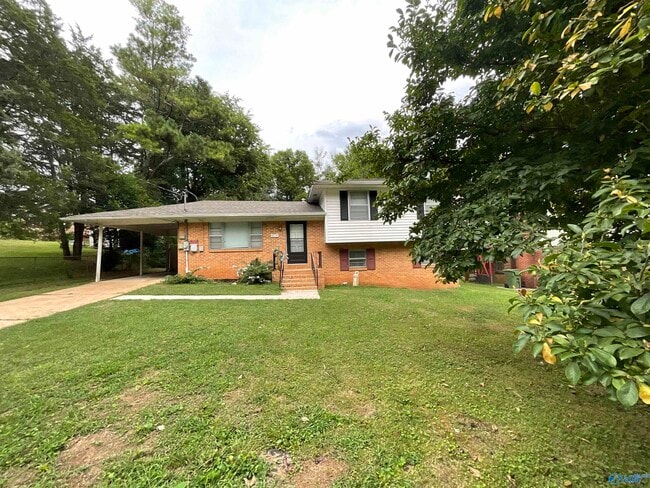 Building Photo - 2514 Scenic View Dr NW Rental