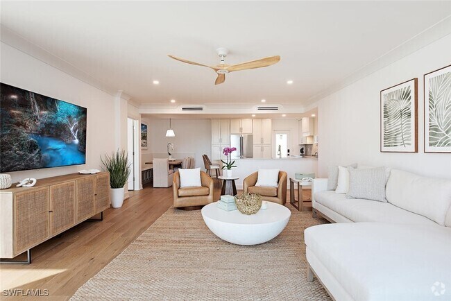 Building Photo - 400 Park Shore Dr Unit 203 Rental