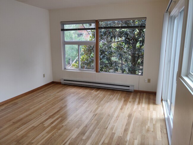 Photo - The Belmont Apartments