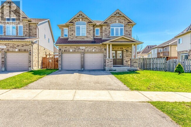 Photo - 816 Roulston St