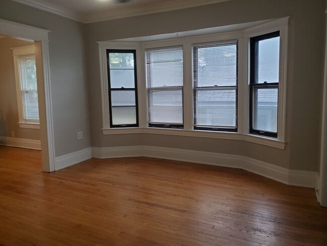 Building Photo - 165-167 Pearl Street Unit 165