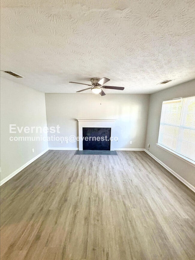 Photo - 201 Coldsprings Ct