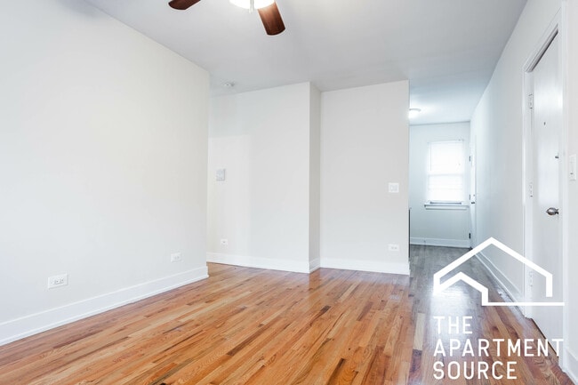 Photo - 619 W Melrose St Unit C3