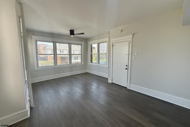 Photo - 3501 Ventnor Ave Unit B3