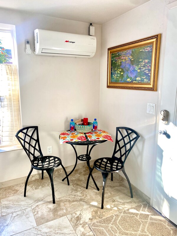 Photo - 2416 E Mabel St