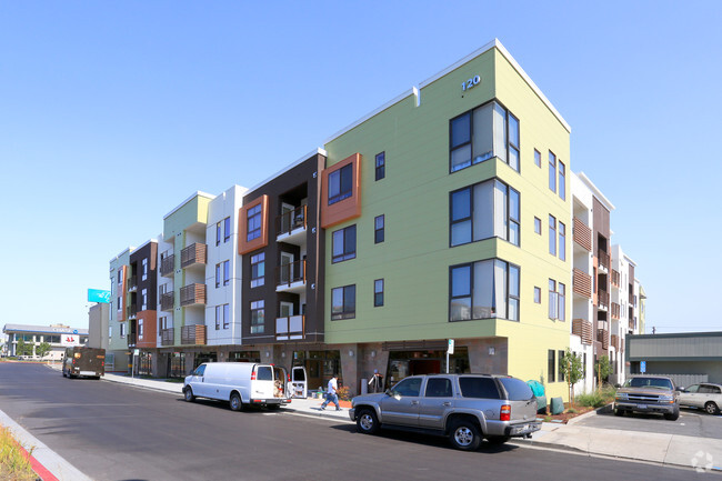 Photo - Pinedera Apartments