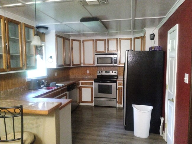 Photo - 220 Brown Rd