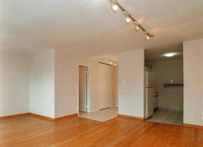 Photo - 30 E Division St Unit APT 6C