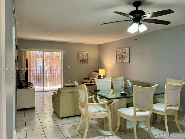 Photo - 1910 W 56th St Unit 3226