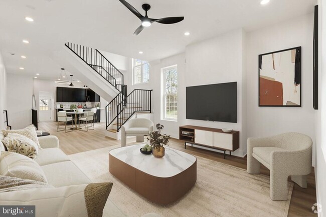 Building Photo - 5237 McKean Ave Rental