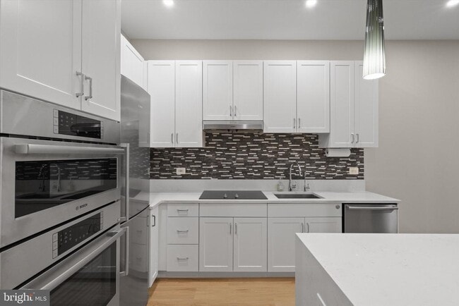 Photo - 801 N Fairfax St Unit 318