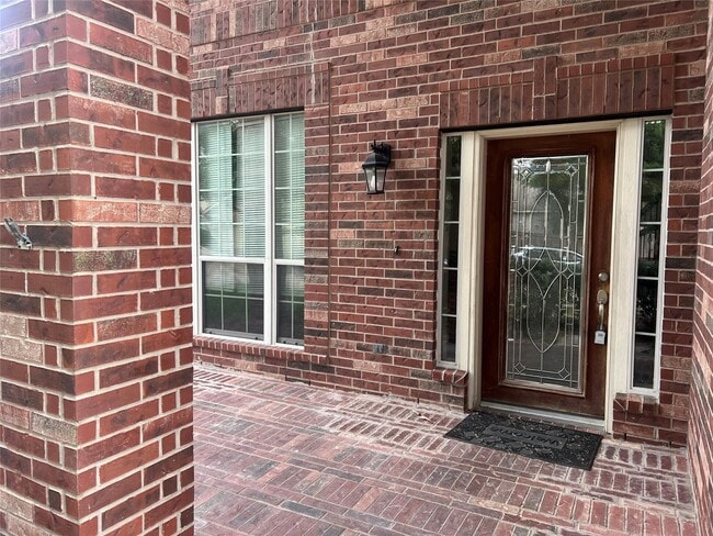 Photo - 16907 Coronado Springs Dr