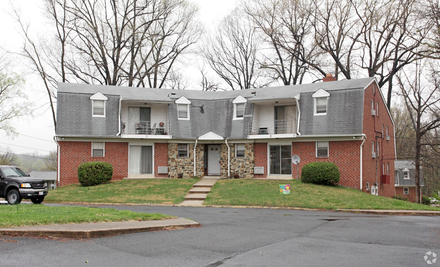 Primary Photo - Cooks Crossing