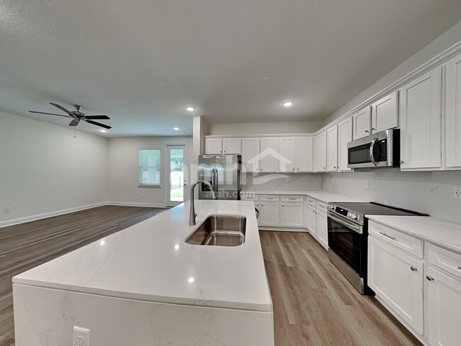 Photo - 11661 Hillside Dr