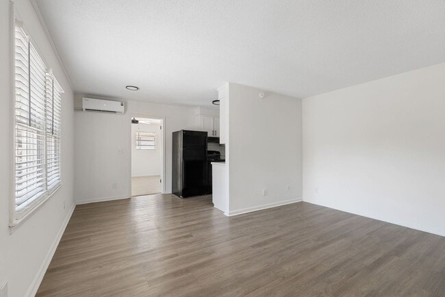 Photo - River Front Apartments