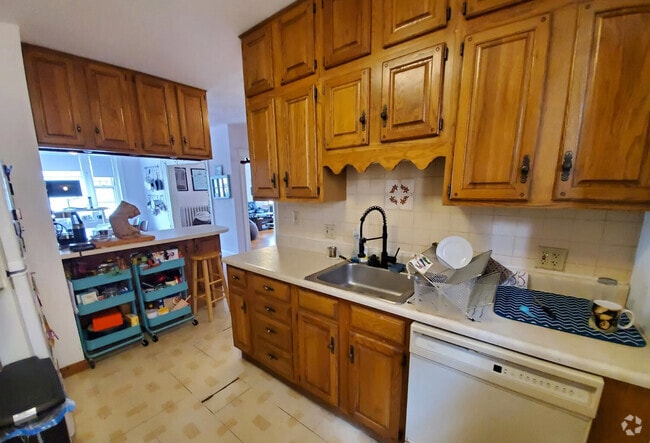 Building Photo - 1775 Massachusetts Ave Unit 6 Rental