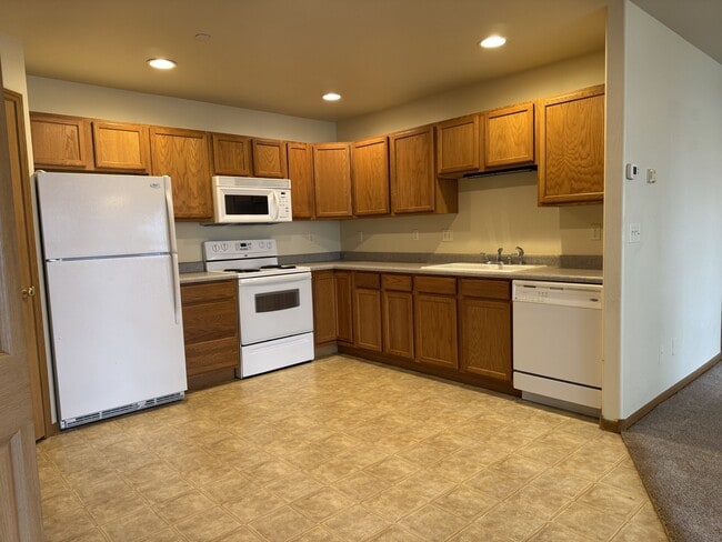 Photo - 111 N Shore Dr