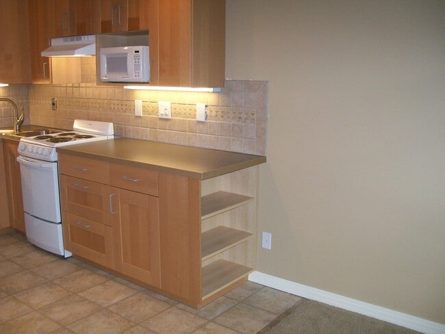 Photo - 13775 SW Scholls Ferry Rd Unit Forest Glen