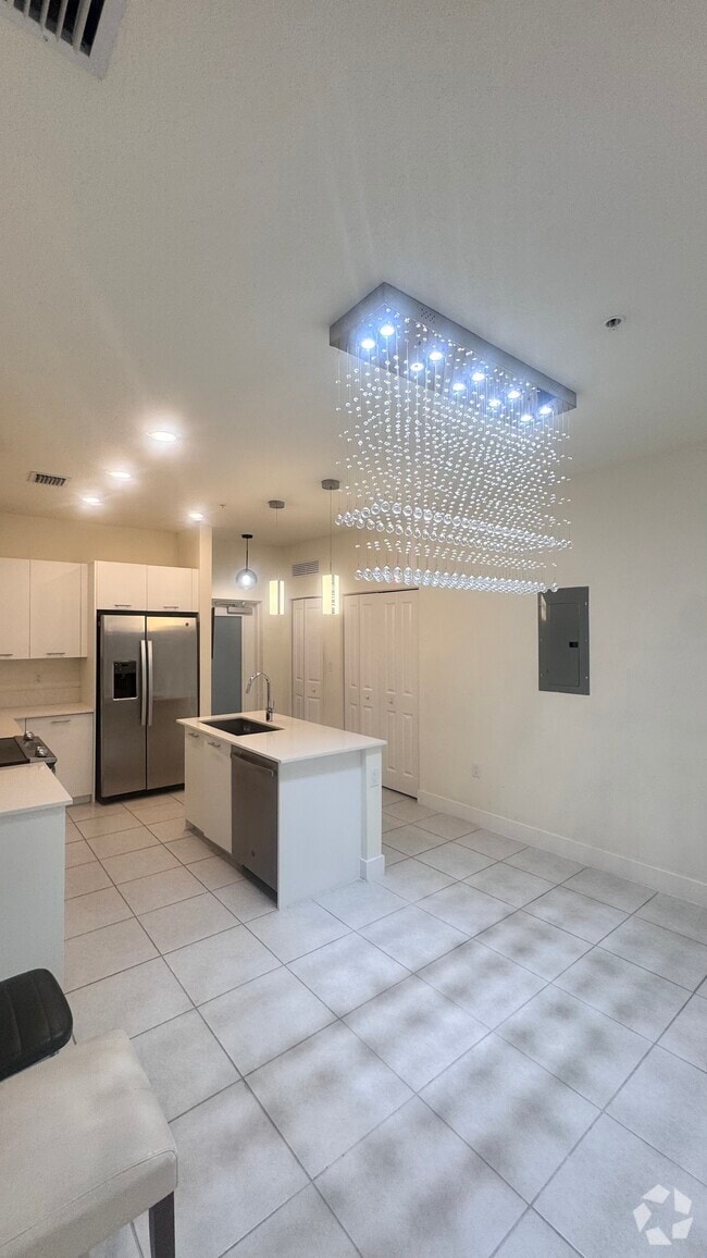 Building Photo - 8001 NW 41st St Unit 404 Rental