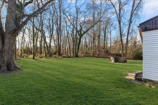 Photo - 28 Crescent Dr