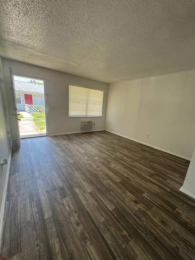 Photo - 8560 Channelview Cir
