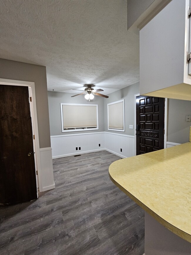 Photo - 5604 S 79th St