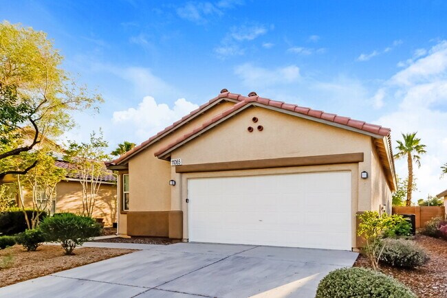 Photo - 11065 Romola St