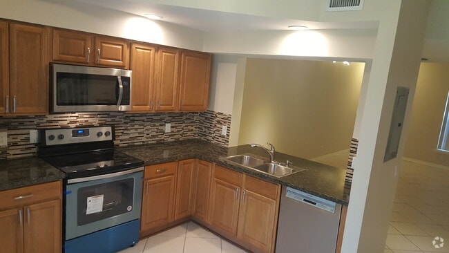 Building Photo - 9825 NW 56th Pl Rental