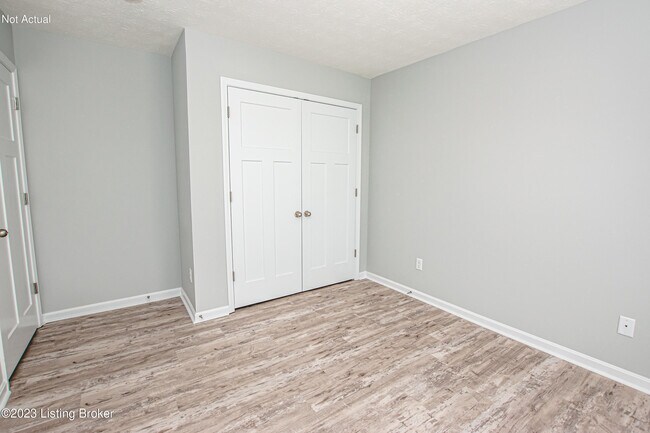 Photo - 500 Eagle Pointe Dr