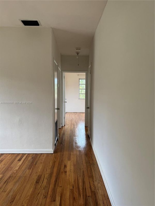 Photo - 1431 SW 37th Ave