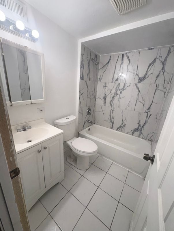 Photo - 2622 W Luther St