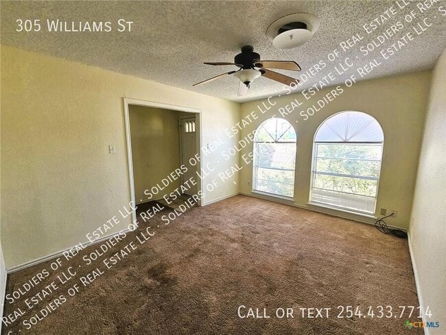 Photo - 305 Williams St