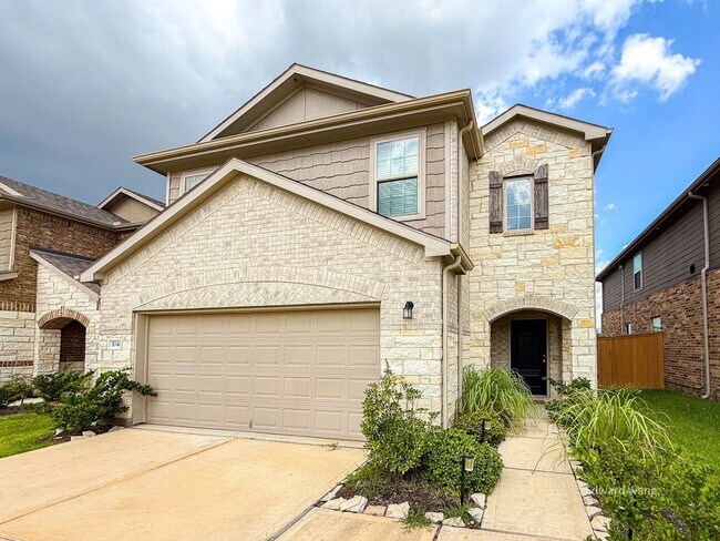 Photo - 1040 Greenshank Dr