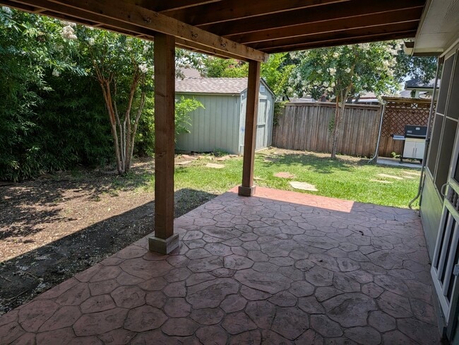 Photo - 120 Sandy Ln