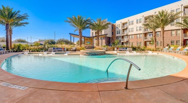 Photo - 23233 Western Centre Dr Unidad A1