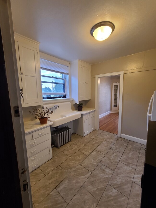 Photo - 2937 N Bartlett Ave