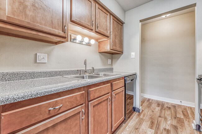 Toll House Apartments