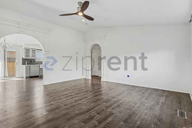 Photo - 4528 NE 123rd Ave