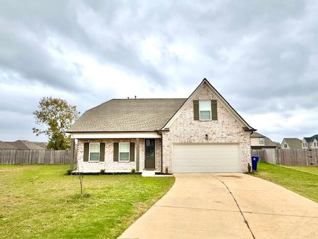 Building Photo - LakesideCv5434 Unit 1