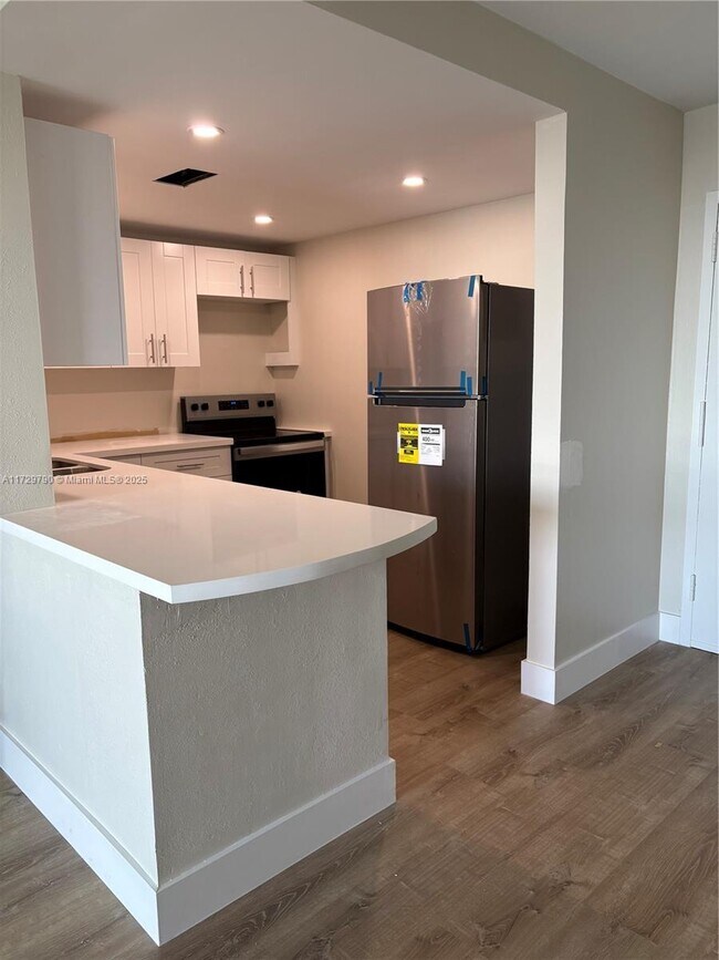 Photo - 1825 W 44th Pl Condo Unit 904