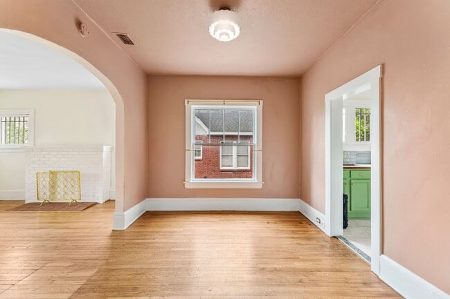 Photo - 4531 Attleboro St