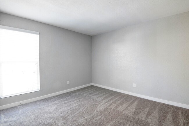 Building Photo - 8787 Hammerly Blvd Unit 229 Rental