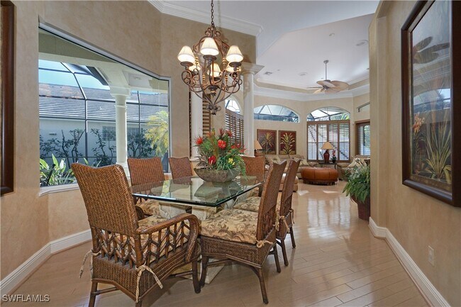 Photo - 5065 Kensington High St