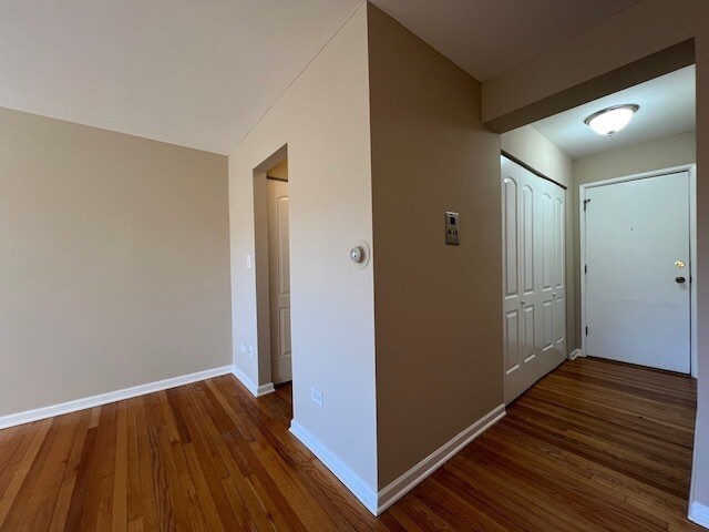 Photo - 1415 W Lunt Ave Unit 304