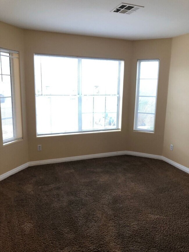 Photo - Single Story home in Northshore!