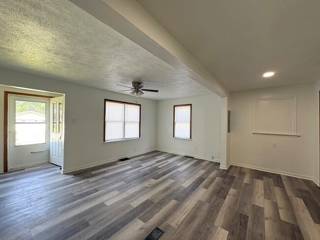 Photo - 1409 Kelly St