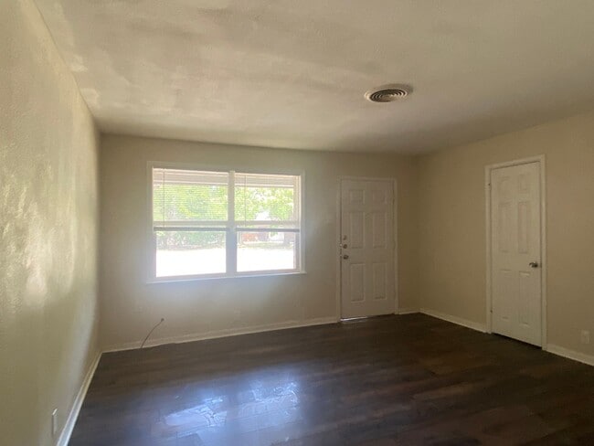 Photo - 3 BEDROOM NEAR SCOTT & WHITE